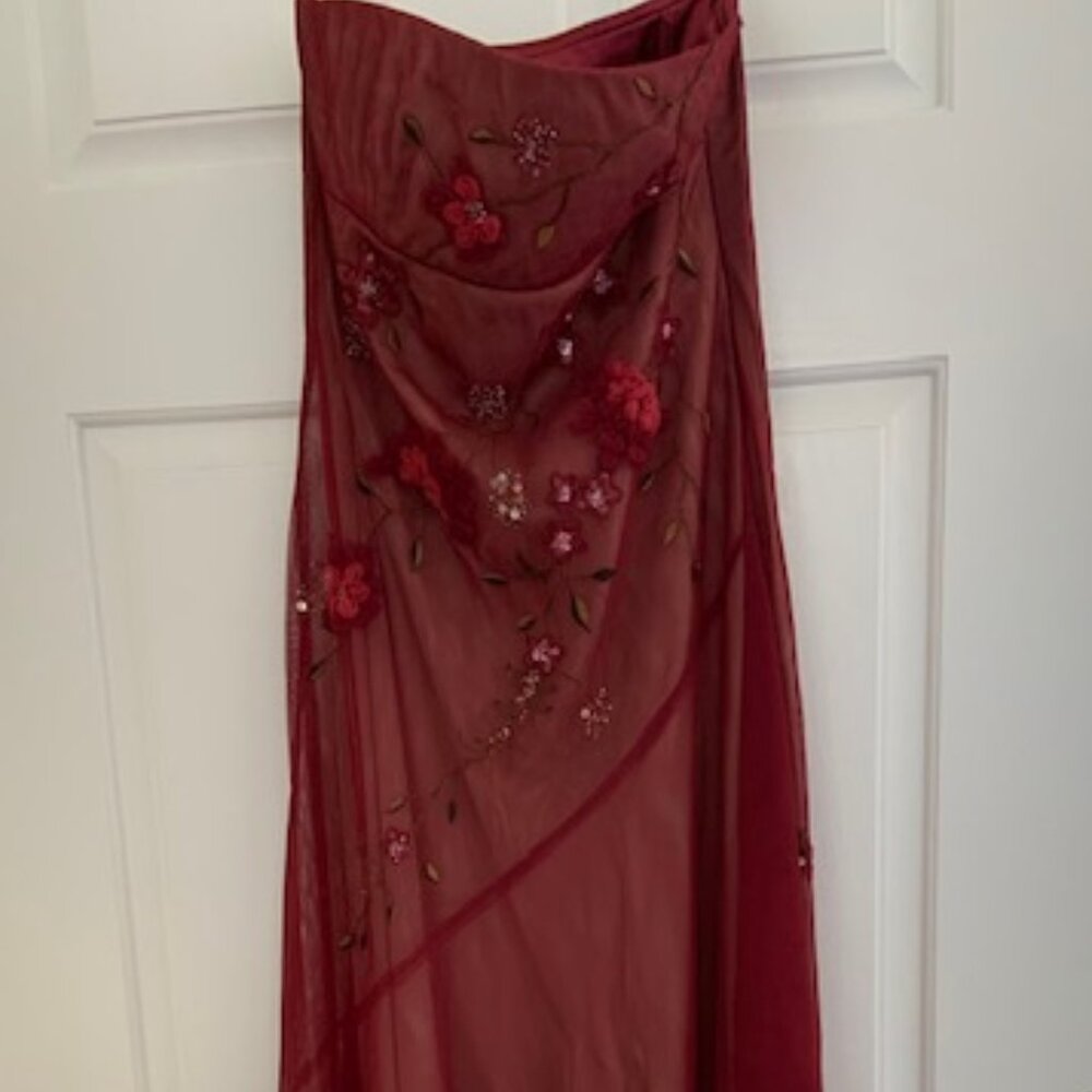 Perfect for Prom! Gorgeous vintage BCBG formal dress